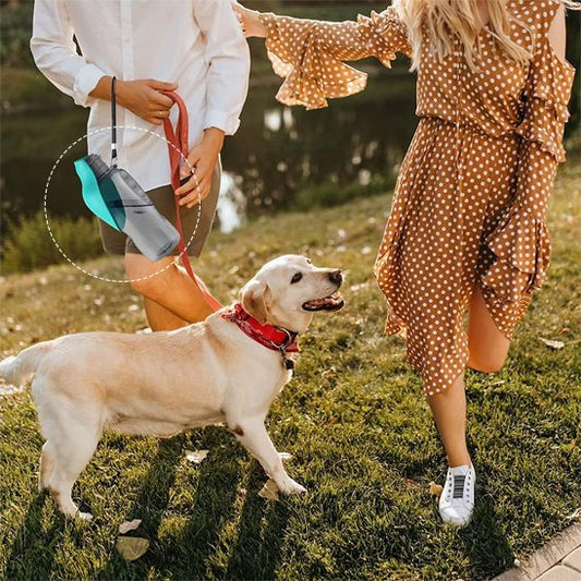 Gourde pour chien | Portative 2 - en - 1 - Gamelle et Cie pour Chien