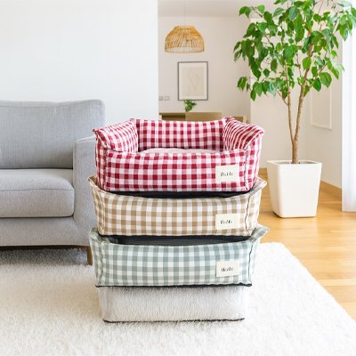 Lit pour chien empilés en vert rouge brun blanc - Orthopédique - Gamelle et Cie pour chien